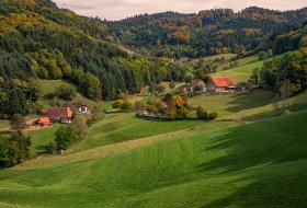 Phoca Thumb M Herbstlandschaft Im Suggental 8606 2017